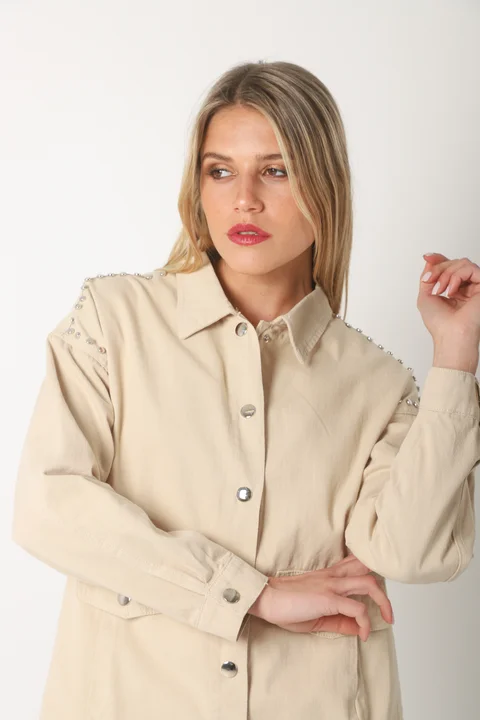 Camisaco RAPSODY gabardina c/tachas GUK70170