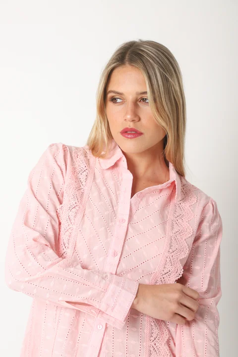 Camisa BEZZ Bordada Con Guipiur GUK70195