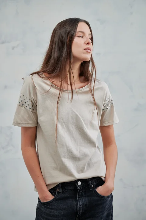 Remera Sandy Algodon con Tachas