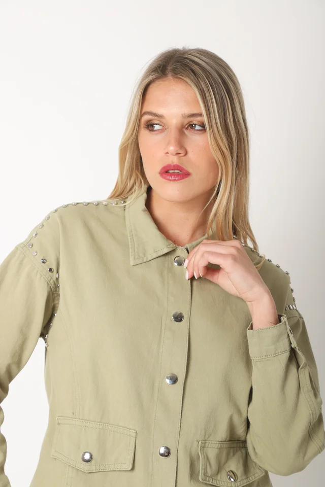 Camisaco RAPSODY gabardina c/tachas GUK70170