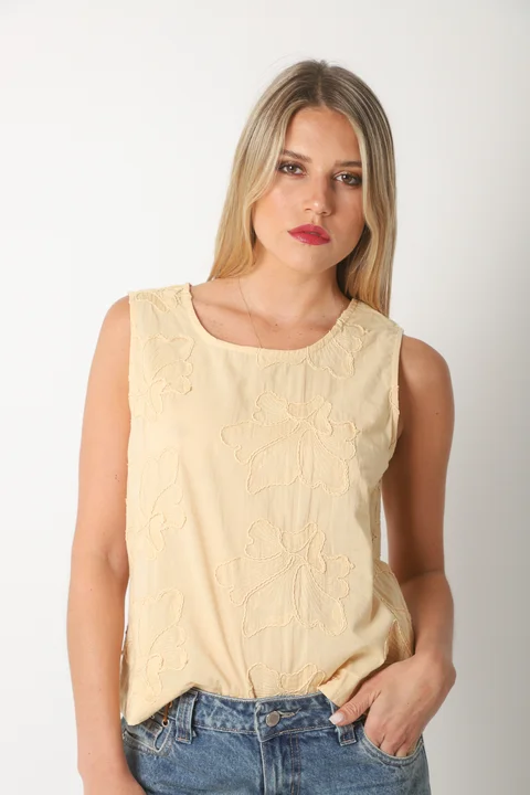 Musculosa PETALOS FLORES bordados GUK70169