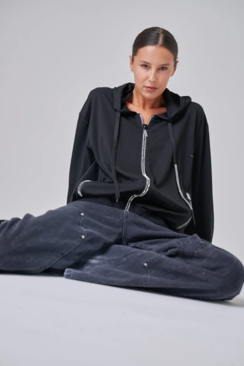 Campera Siena Black Algodon con Cierres con Brillos GUK166