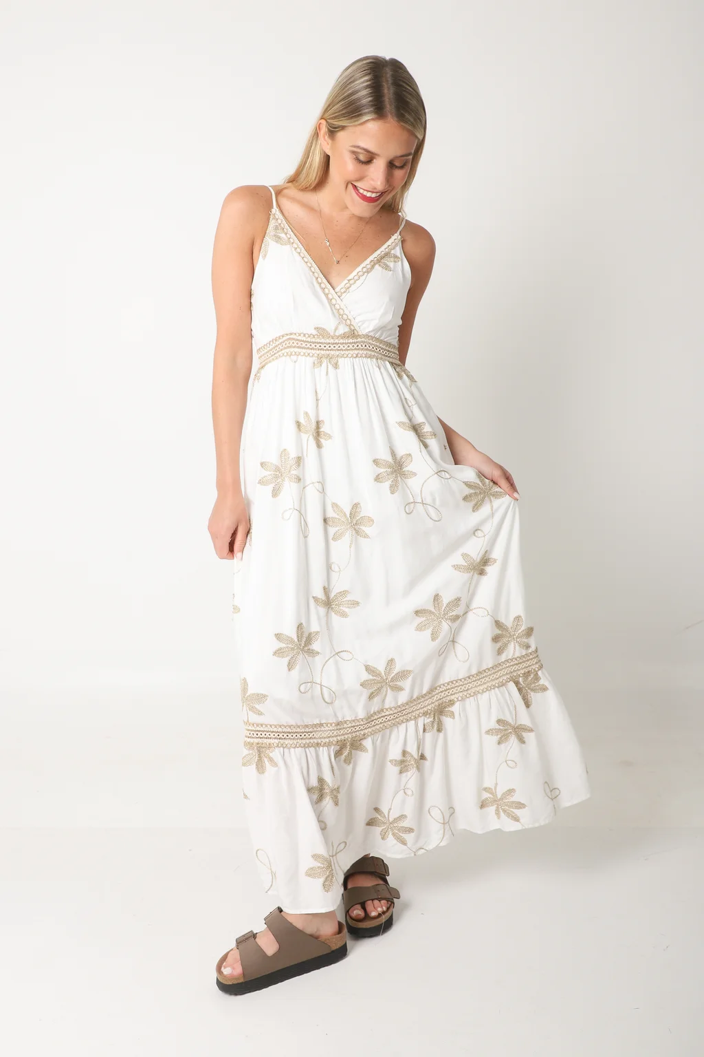 Vestido KIAF c/bordado GUK70140