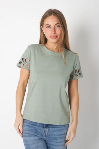 Remera GANNHA C/ Bordado en Mangas GU23520 - Vista 5