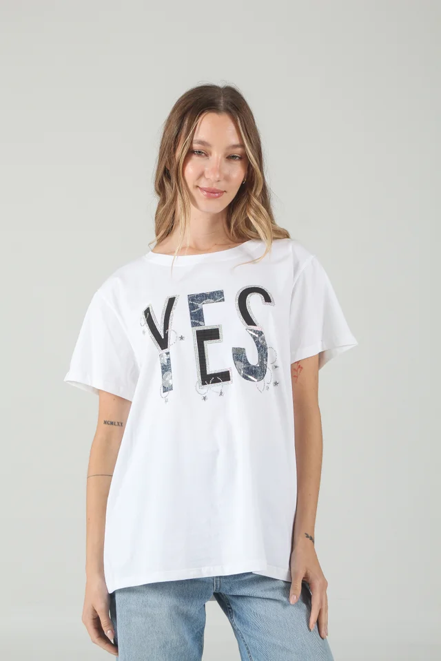 Remera Amplia Yes con Brillos GU87352