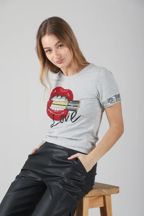 Remera LOVE LABIAL GU15812