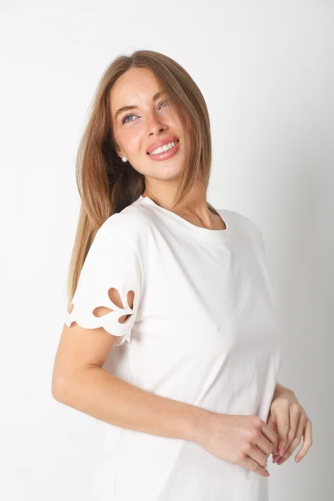 Remera GANNHA C/ Bordado en Mangas GU23520