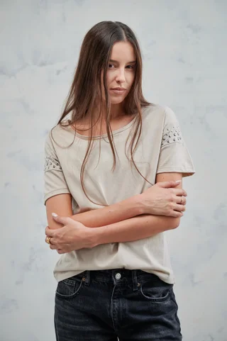Remera Sandy Algodon con Tachas - Vista 2