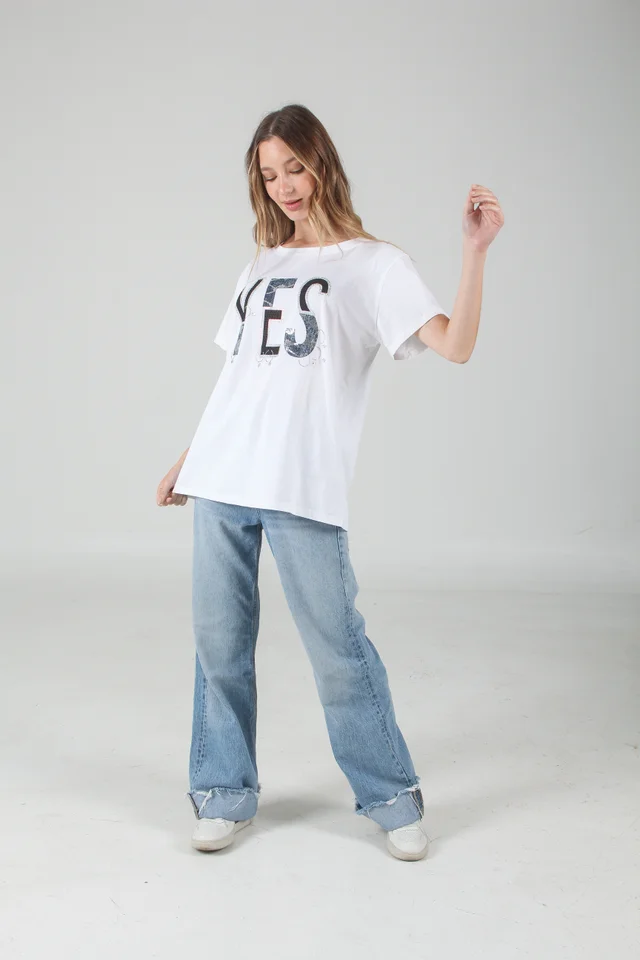 Remera Amplia Yes con Brillos GU87352