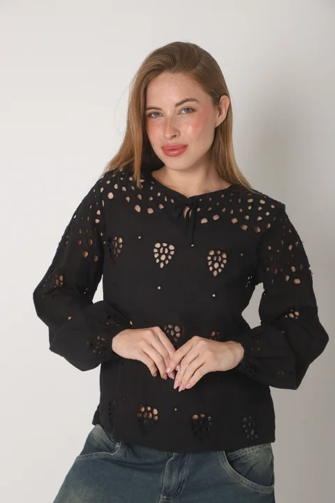 Blusa SINGARA BRODERIE GUK70092