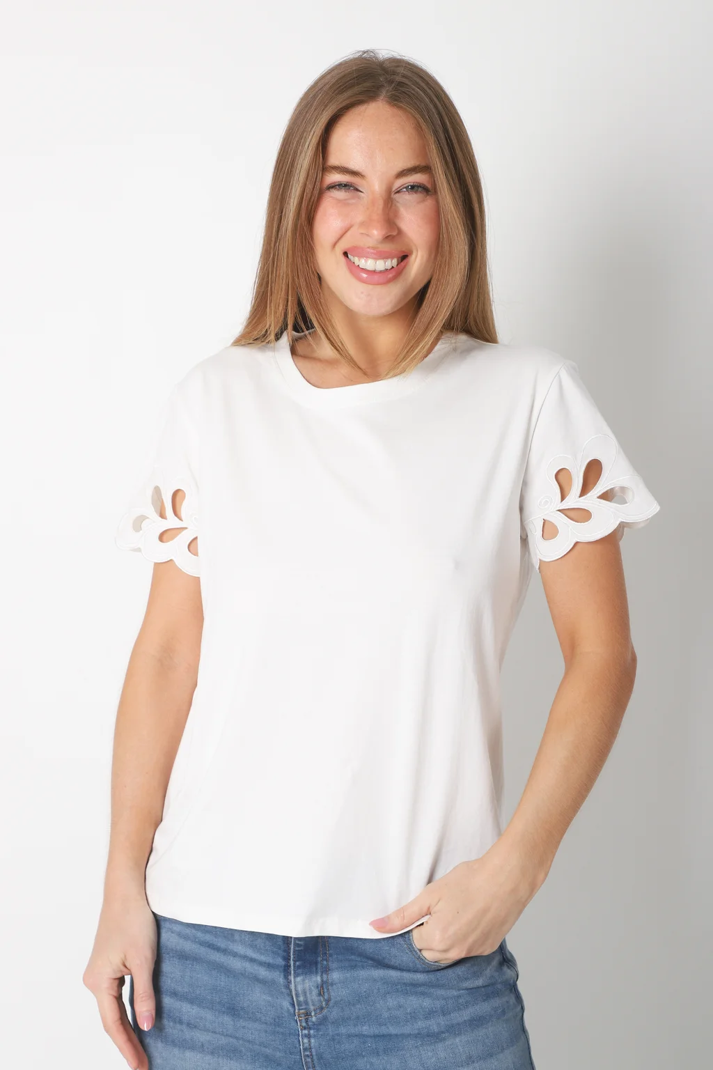 Remera GANNHA C/ Bordado en Mangas GU23520