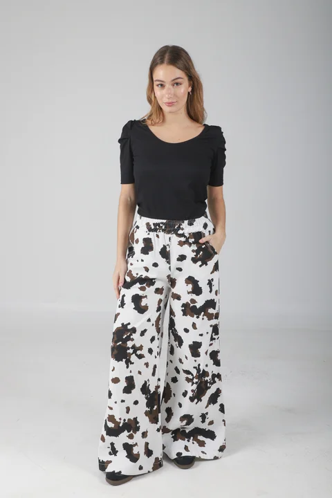 Pantalon Vaca Ancho de Gabardina con Bolsillos