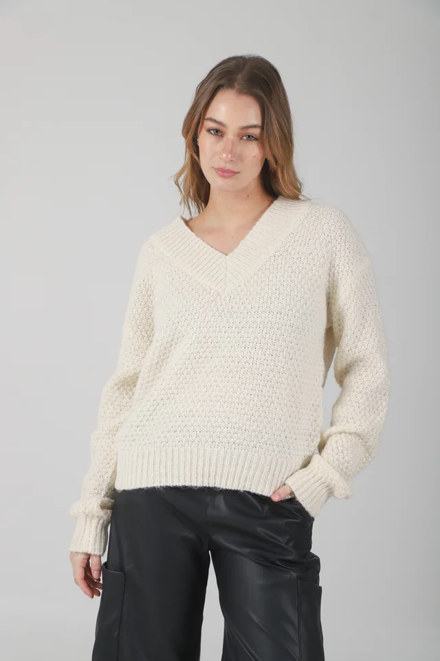 Sweater Kiria Escote V Tejido Grueso GU81330