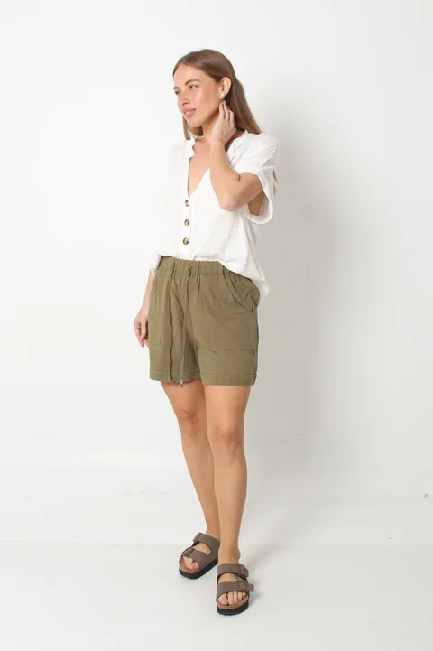 Short AKRE LINO Con Cordon y Bolsillos GUC49