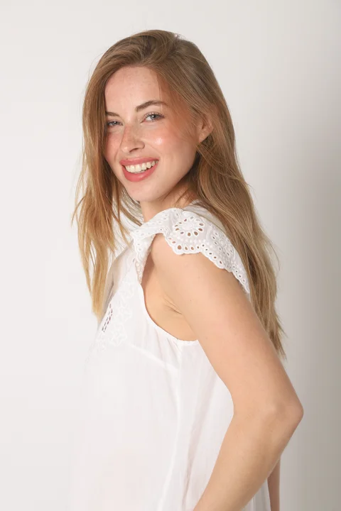 Blusa KIARA BRODERIE GUK70087