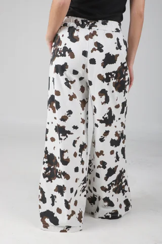 Pantalon Vaca Ancho de Gabardina con Bolsillos - Vista 4