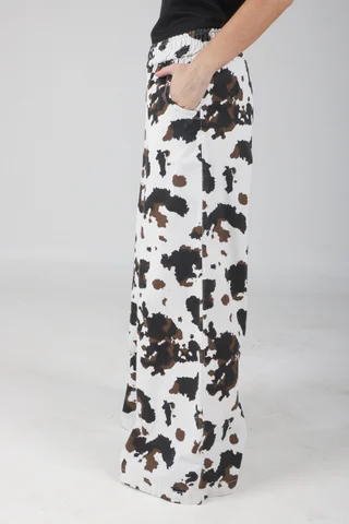 Pantalon Vaca Ancho de Gabardina con Bolsillos - Vista 3