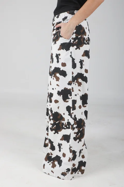 Pantalon Vaca Ancho de Gabardina con Bolsillos