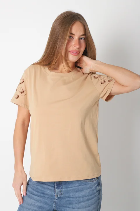 Remera Fenix c/ Mangas Bordadas GU23519