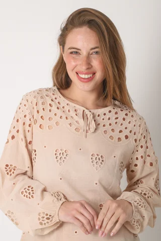 Blusa SINGARA BRODERIE GUK70092 - Vista 1