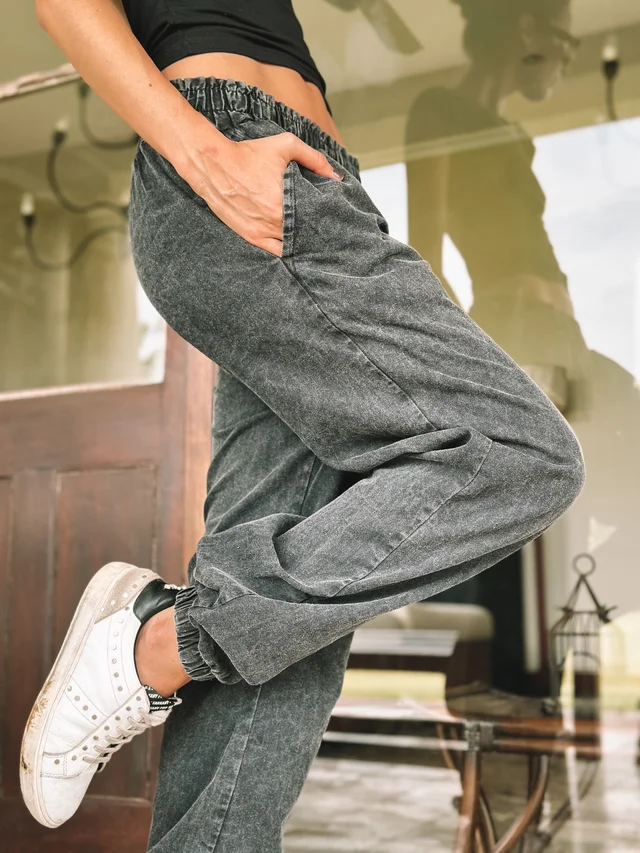 Jogger Jean  Carmela Black