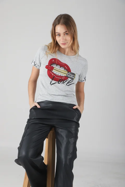Remera LOVE LABIAL GU15812