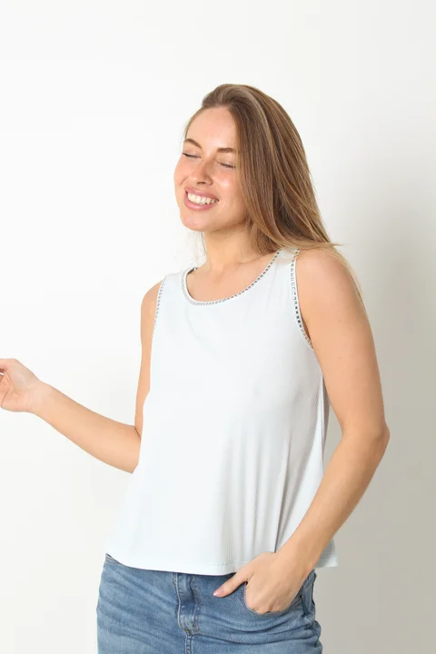 Musculosa MORA MORLEY C/ Tachas