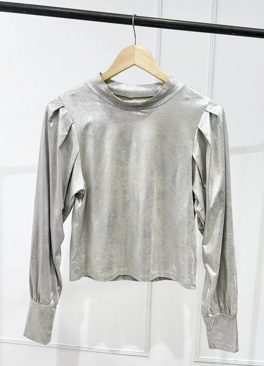 Bluza metalizada media polera con abertura 
