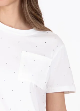 Remera con bolsillo y strass  - Vista 3