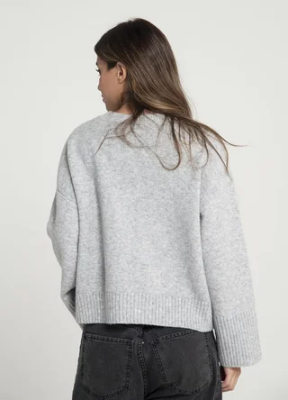 Sweater con lentejuelas en escote  - Vista 6