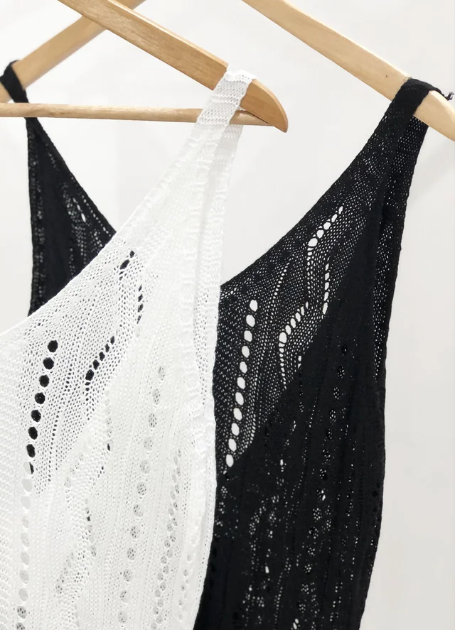 Vestido tejido musculosa corto 