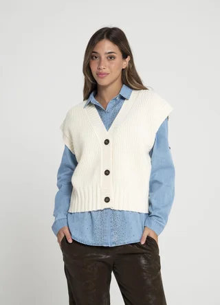 Chaleco clasico con botones  - Vista 2