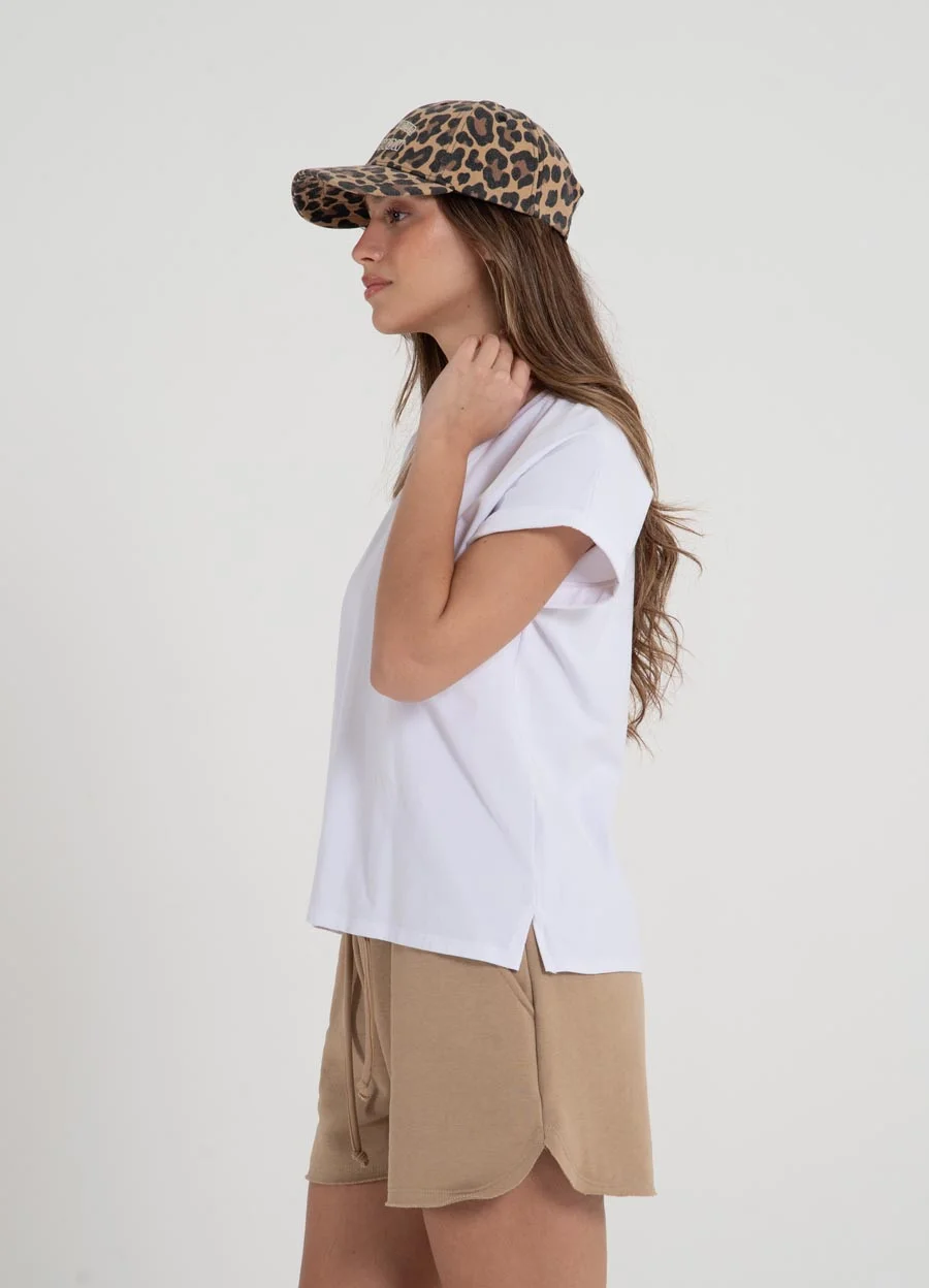Remera V c/dobladillo y tajo 