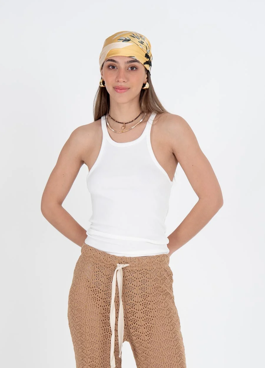 Musculosa soft con bordador 