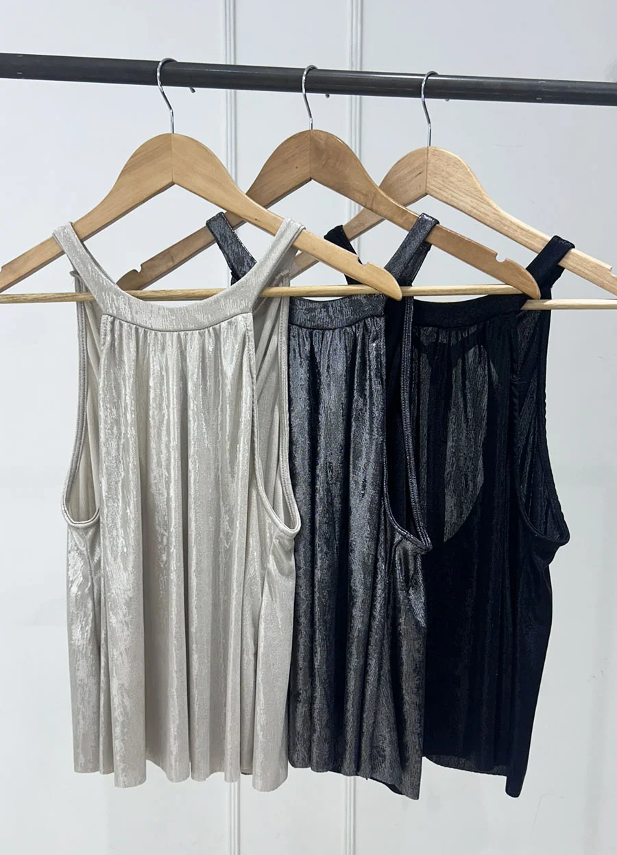 Blusa metalizada para atar abertura en espalda