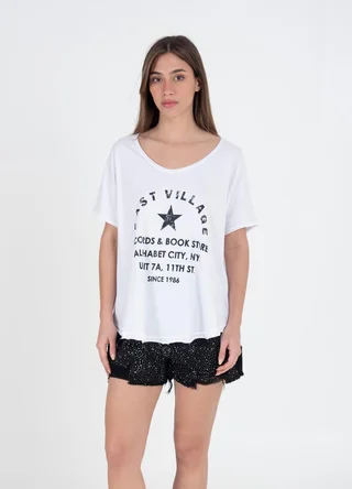 Remera EAST VILLAGE - Vista 3