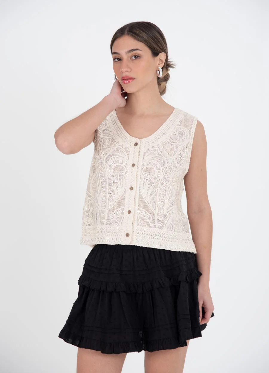 Musculosa cartera bordada con perlas y canutillos
