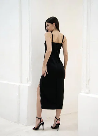 Vestido con apliques y tajo lateral  - Vista 4