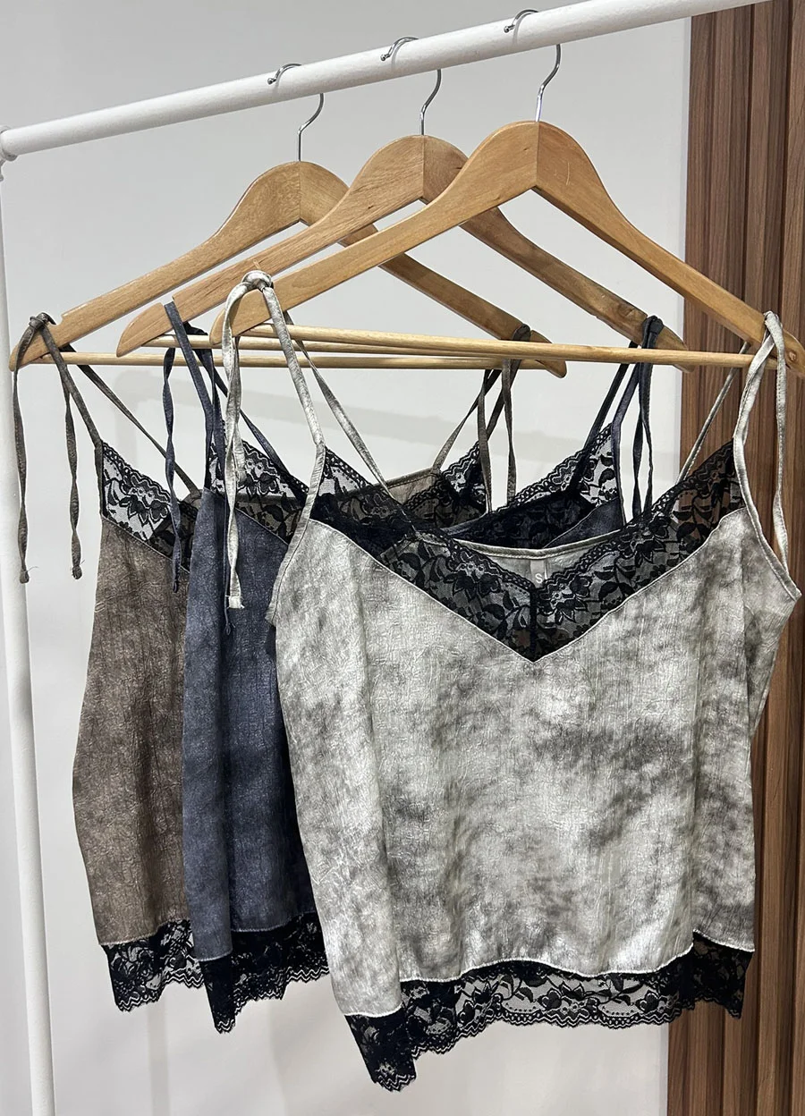 Musculosa saten para atar lencera