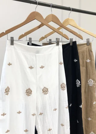 Pantalon lino bordado  - Vista 5