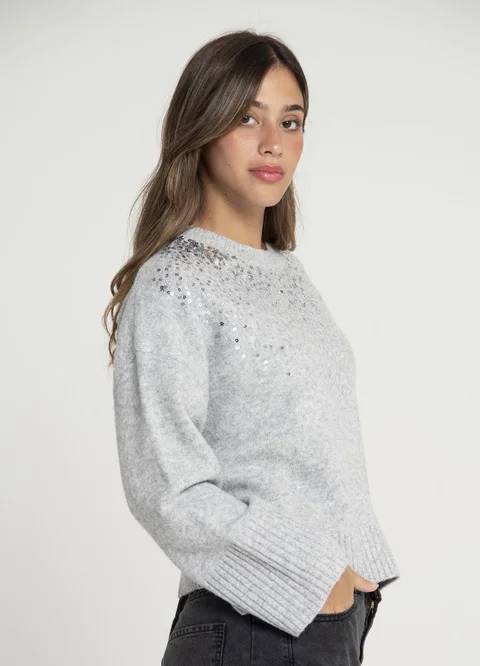 Sweater con lentejuelas en escote 