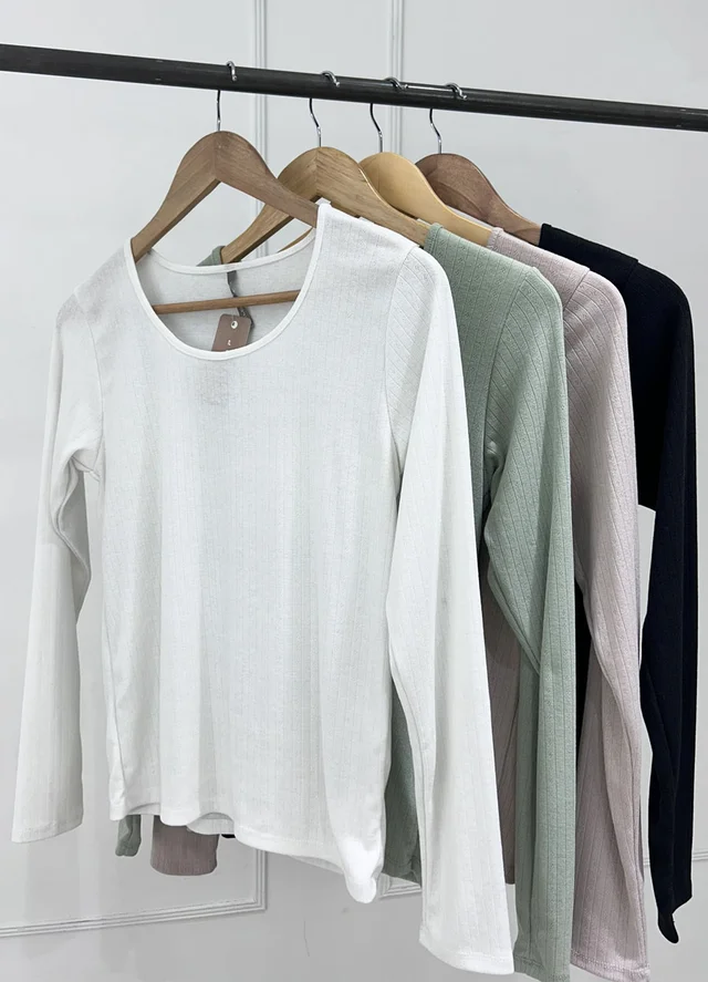 Remera manga larga fantasia 