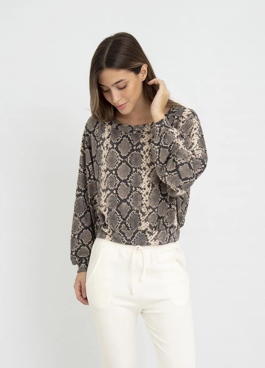 Sweater cuello bote estampado 