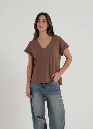 Remera escote V con dobladillo  - Vista 1