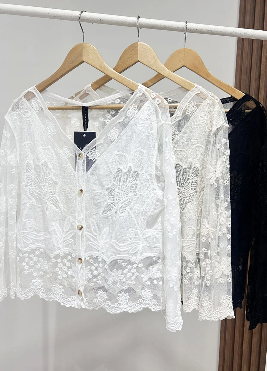 Blusa tul bordada 