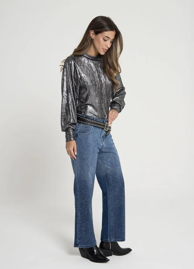 Blusa con abertura en espalda 