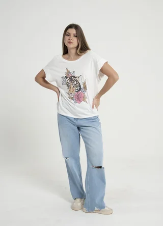 Remera TIGRE FLORES - Vista 3