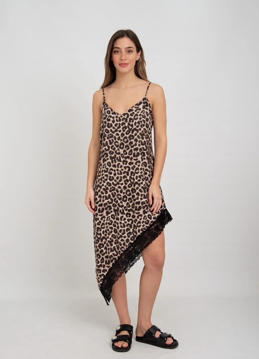 Vestido sedita con recortes y puntilla 