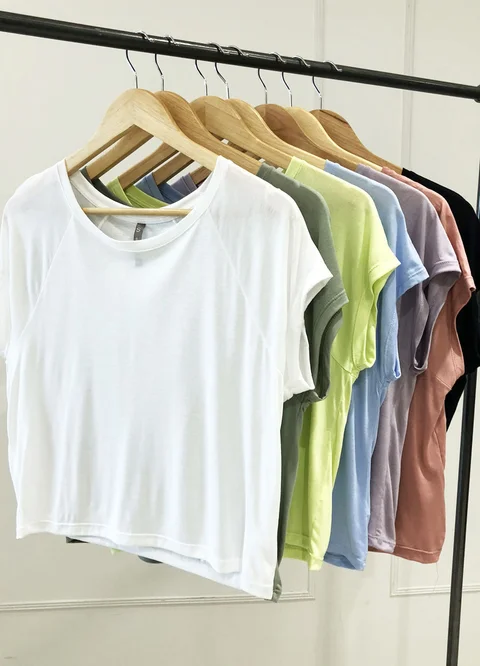 Remera viscosa manga ranglan 