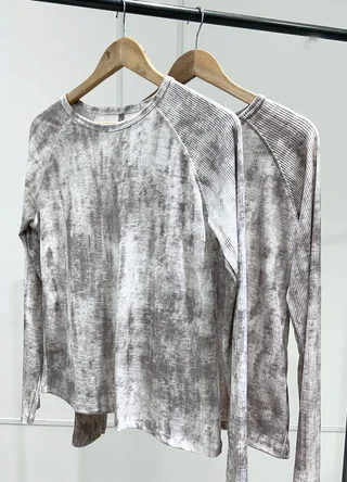 Remera m/larga ranglan morley batik - Vista 5